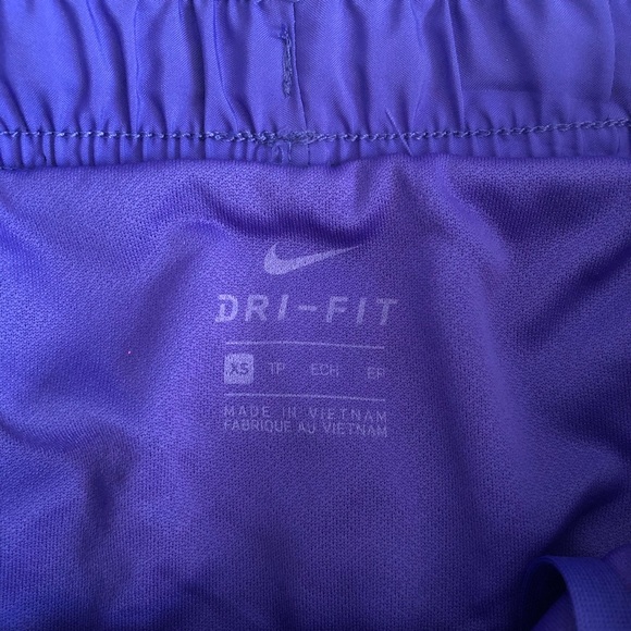 Women’s Nike Tempo Shorts - XS - NEW WITH TAGS - Picture 6 of 7